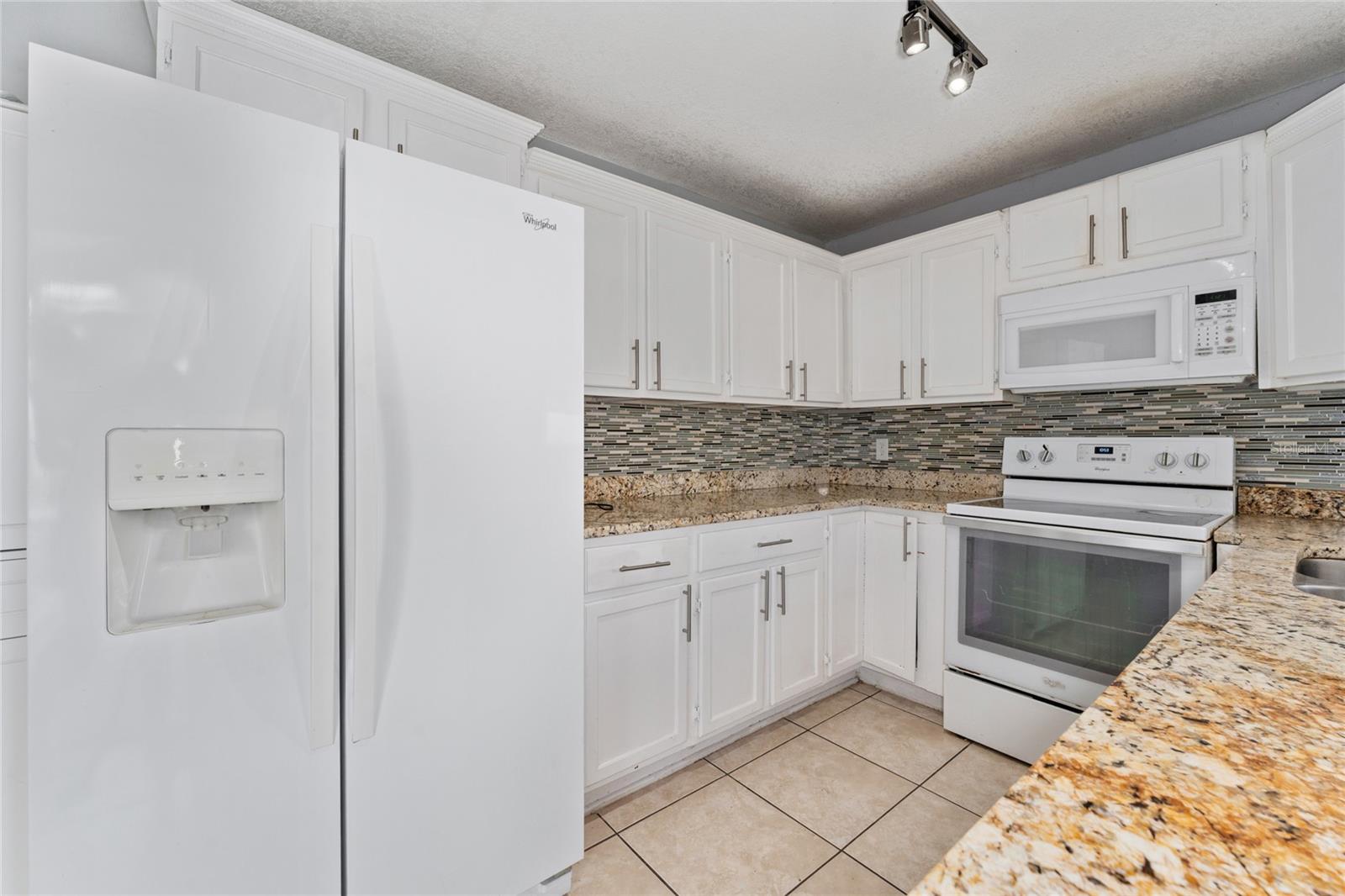 Image 22 of 27 For 126 Alderwood Drive