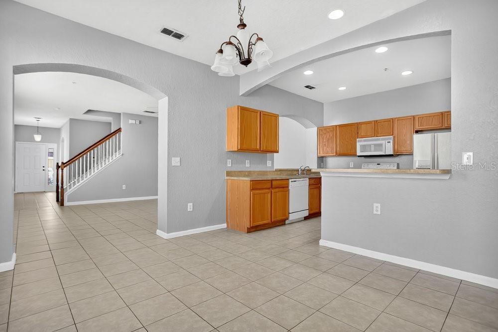 Image 6 of 39 For 3038 Ashland Lane S
