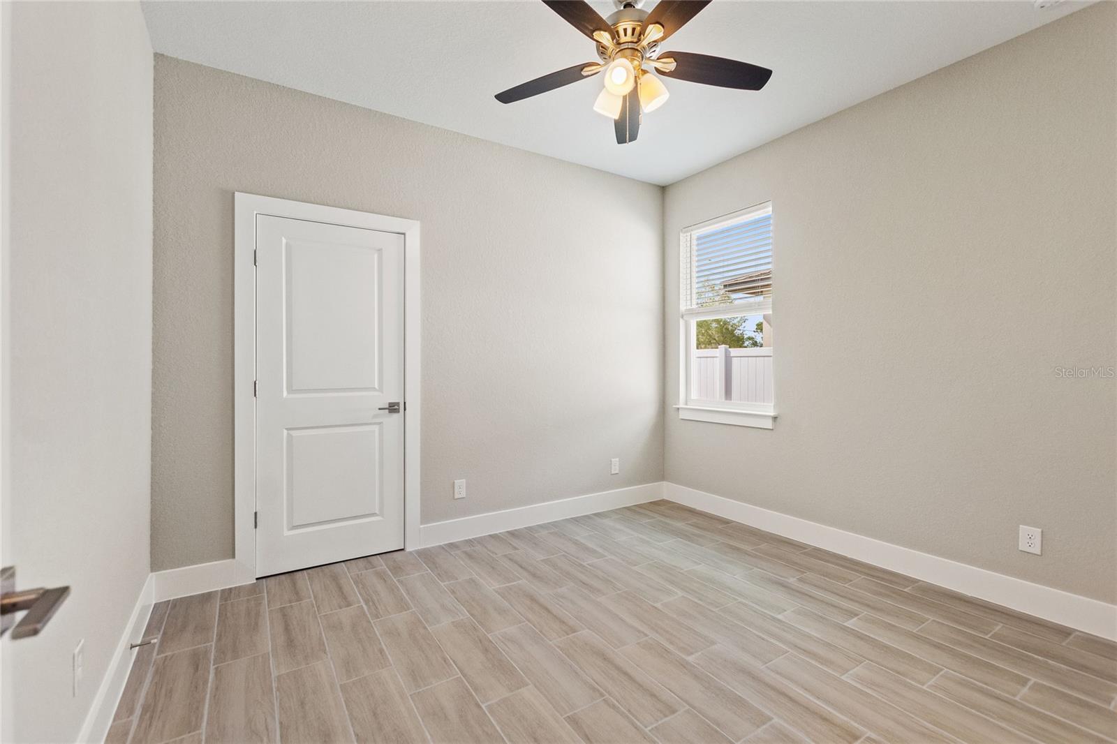 Image 18 of 33 For 1877 Snapper Drive