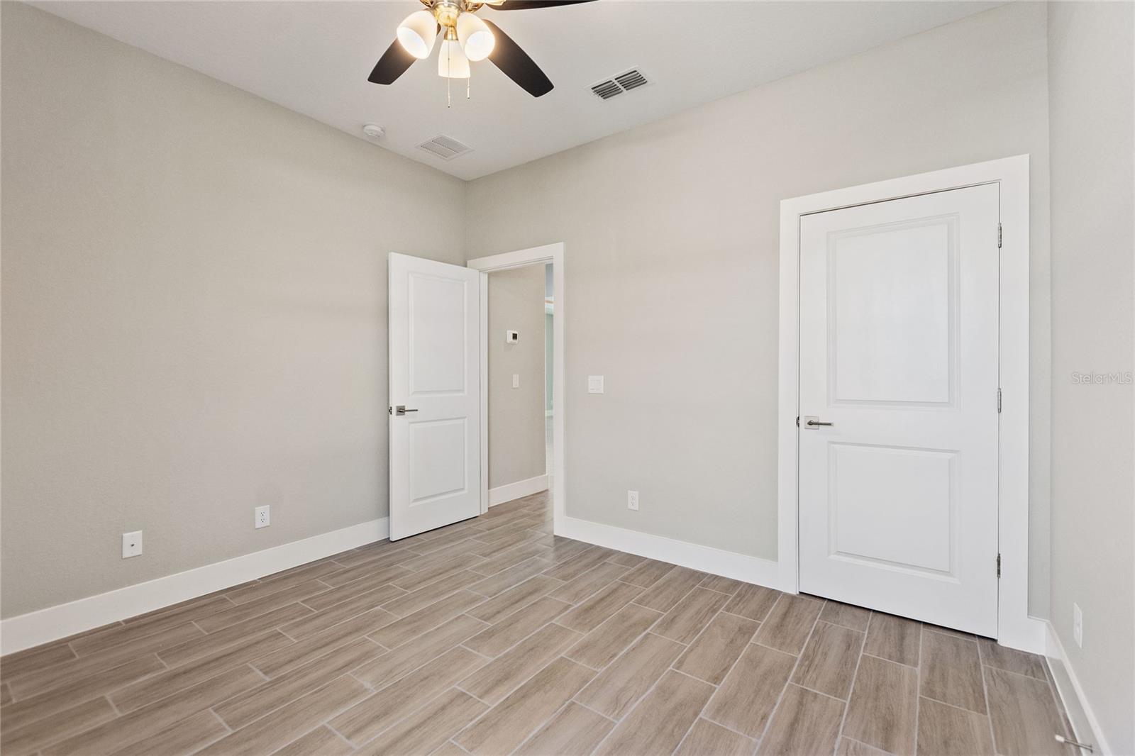 Image 20 of 33 For 1877 Snapper Drive