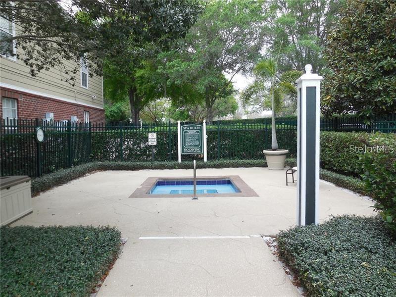Image 17 of 26 For 13015 Plantation Park Circle 10310