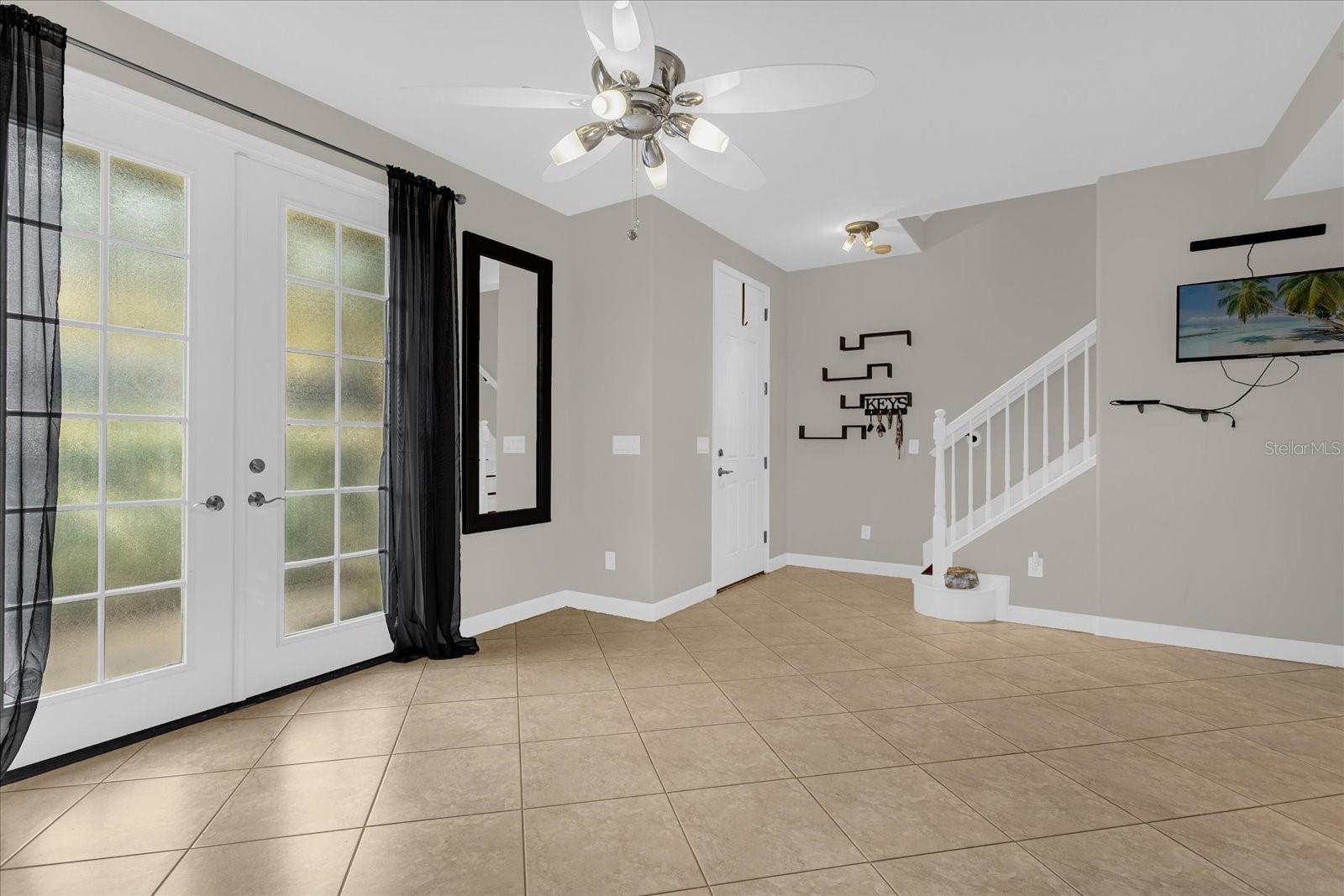 Image 5 of 33 For 1360 Cody Chase Way