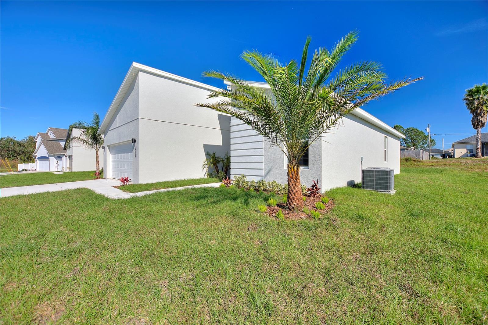 Image 6 of 33 For 643 James Court