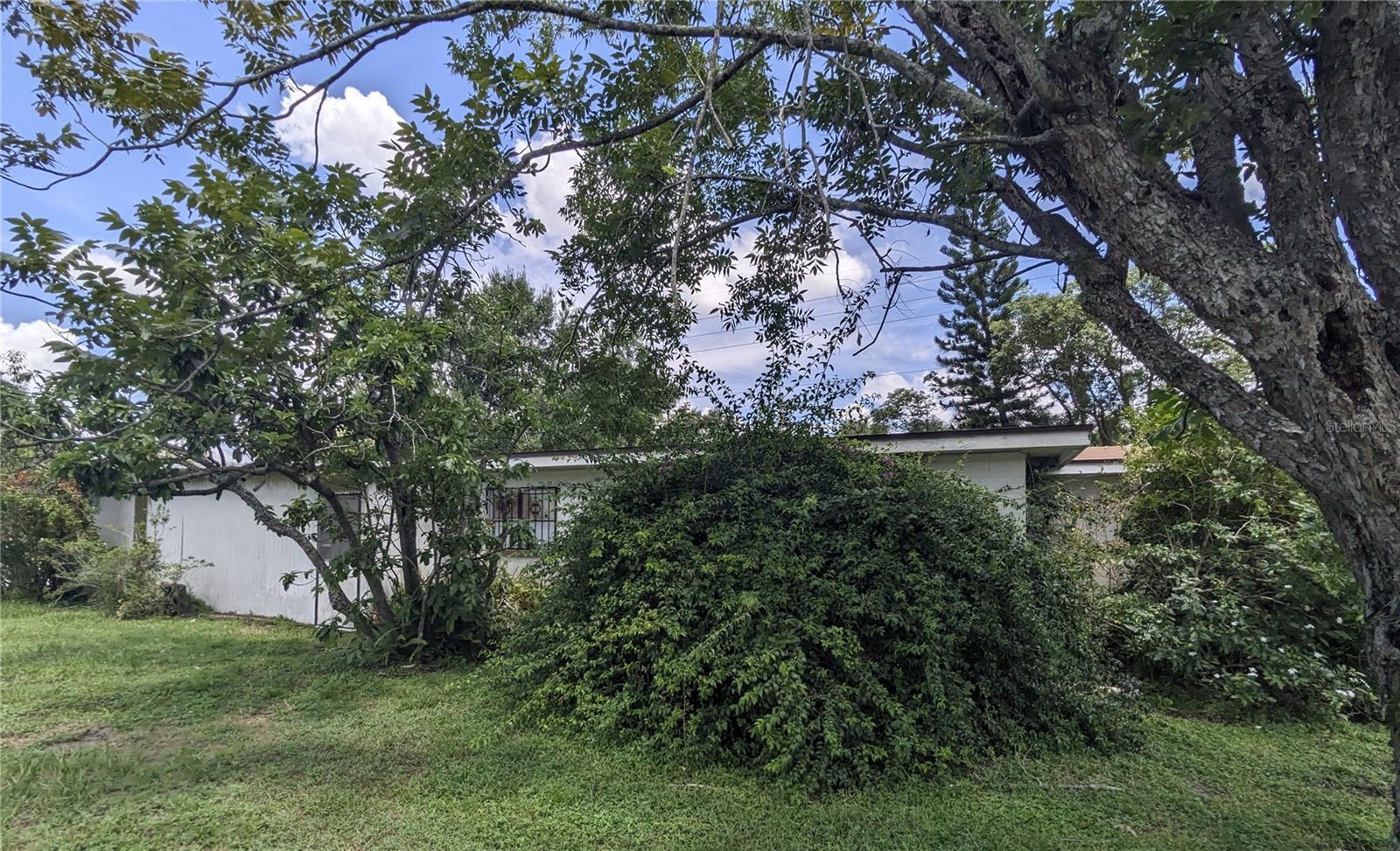 Image 3 of 5 For 6513 Oleander Drive