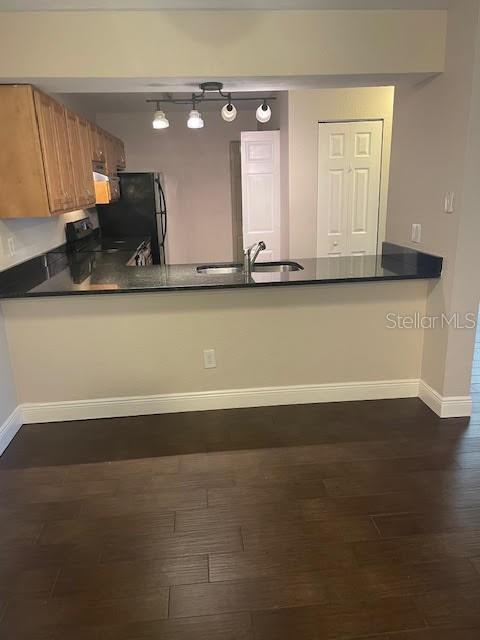 Image 3 of 13 For 638 Kenwick Circle 202