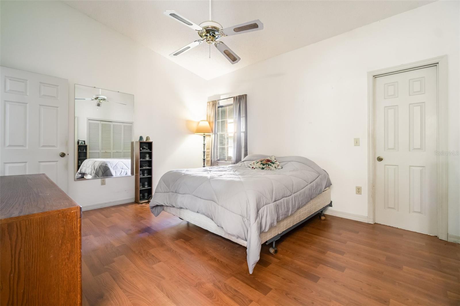 Image 15 of 29 For 4207 Hamilton Court