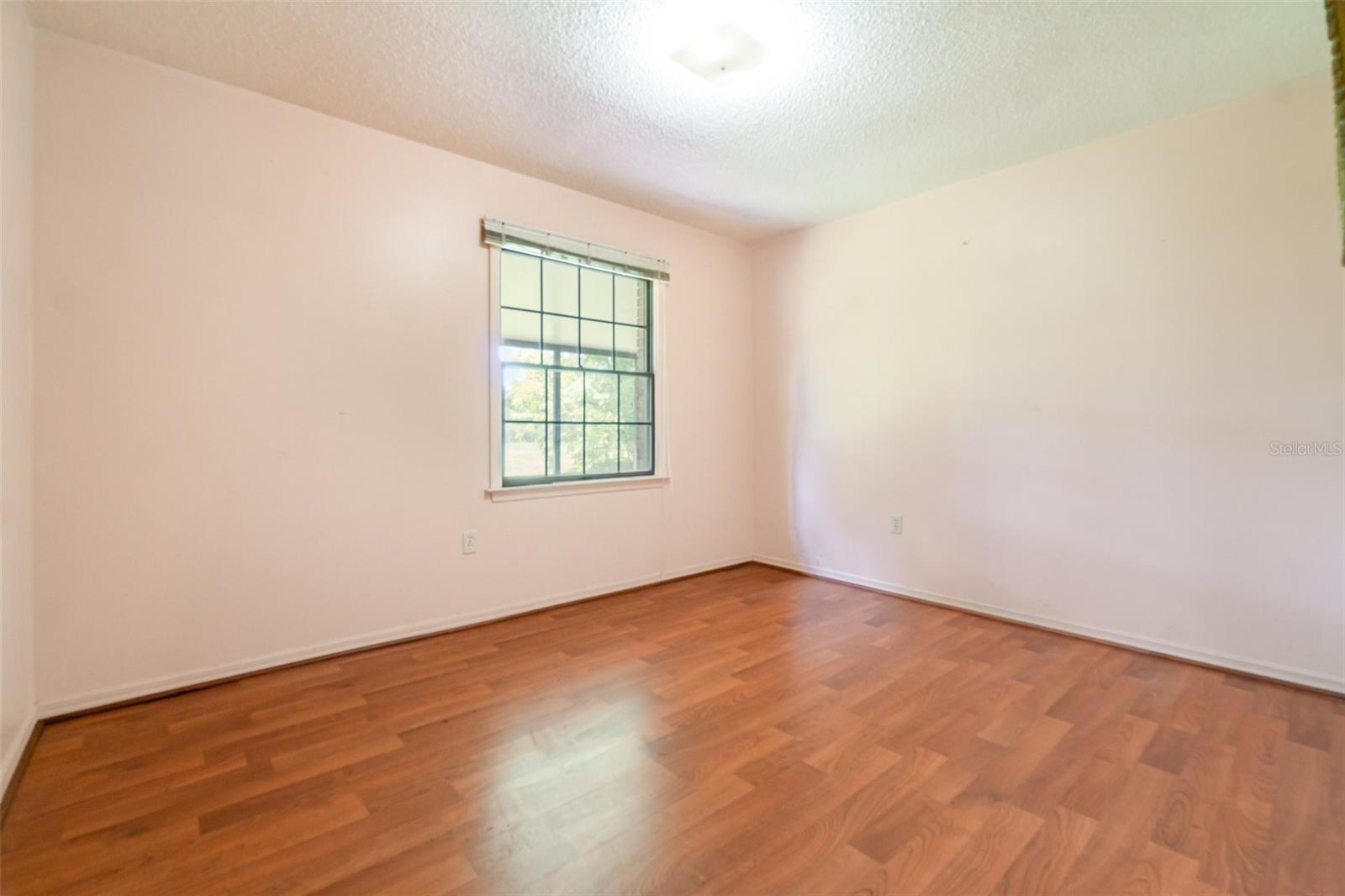 Image 21 of 29 For 4207 Hamilton Court