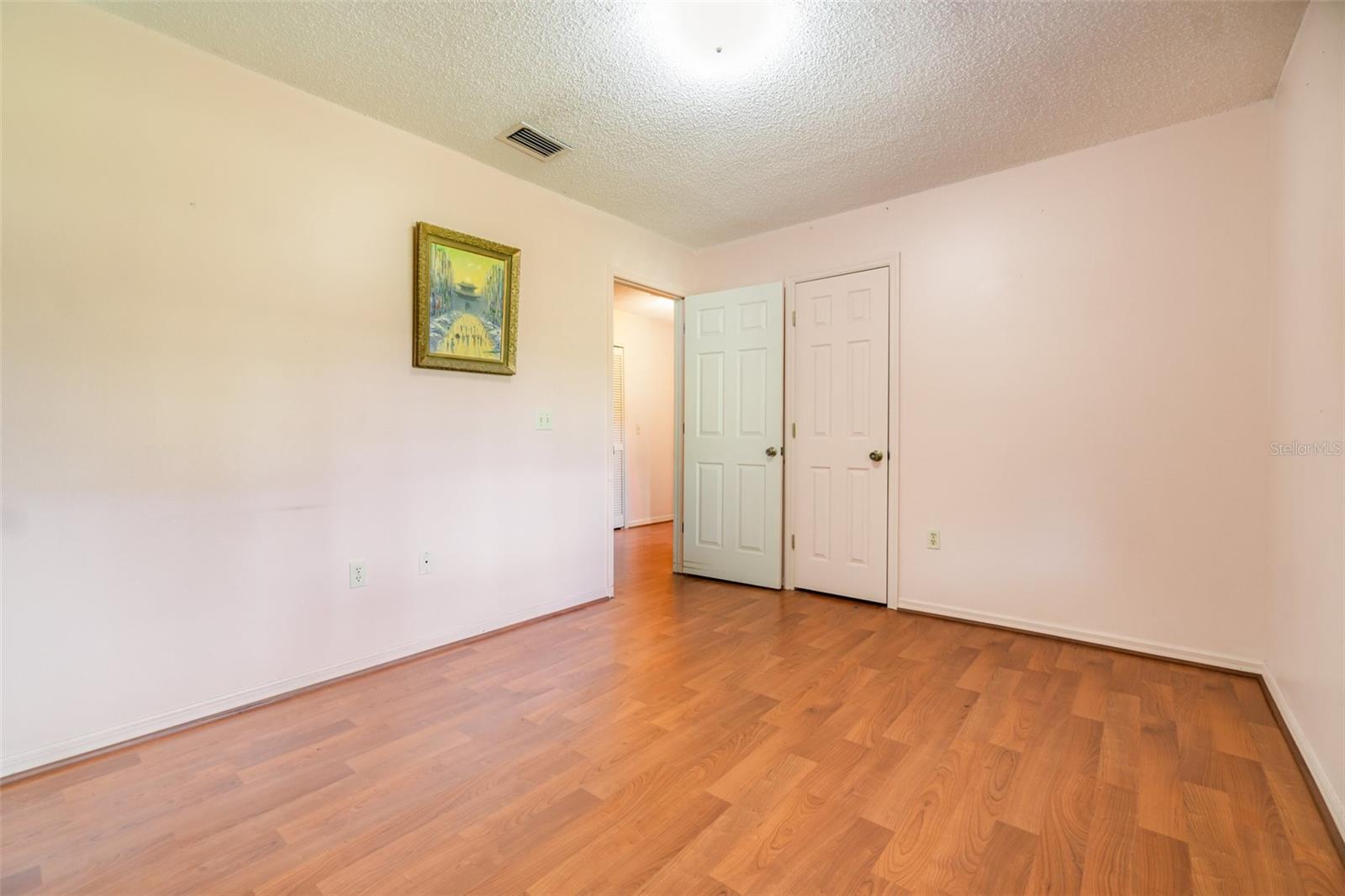Image 22 of 29 For 4207 Hamilton Court