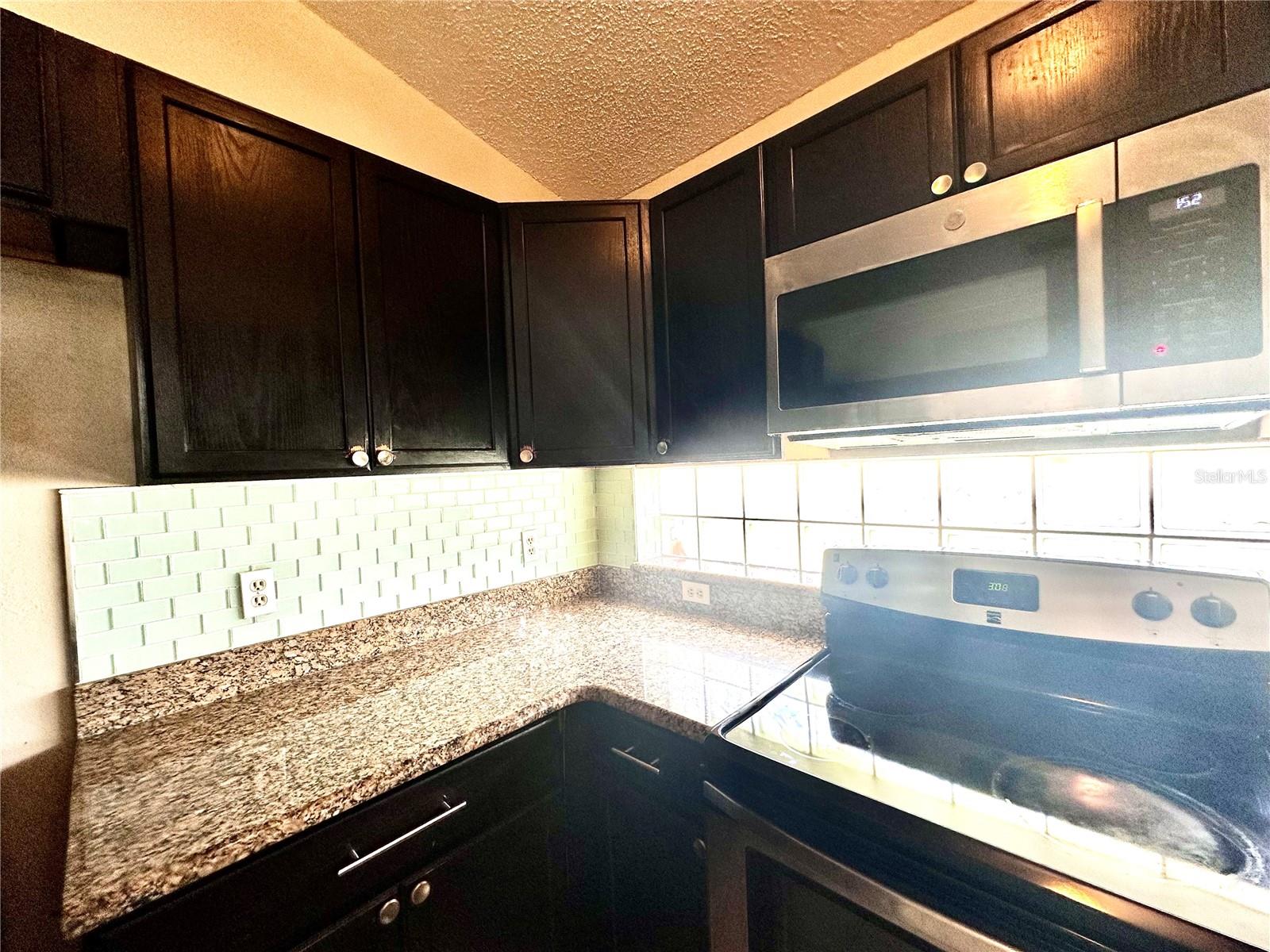 Image 10 of 27 For 9606 Chandon Drive