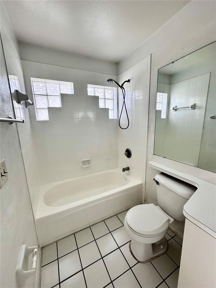 Image 19 of 27 For 9606 Chandon Drive