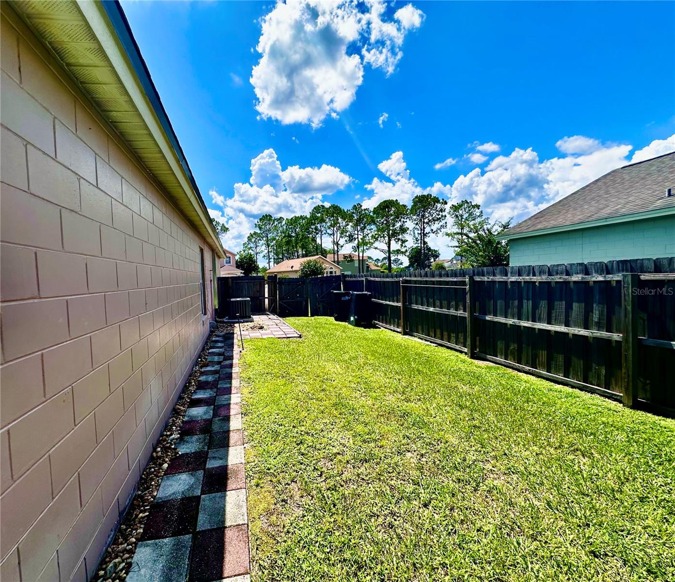 Image 24 of 27 For 9606 Chandon Drive