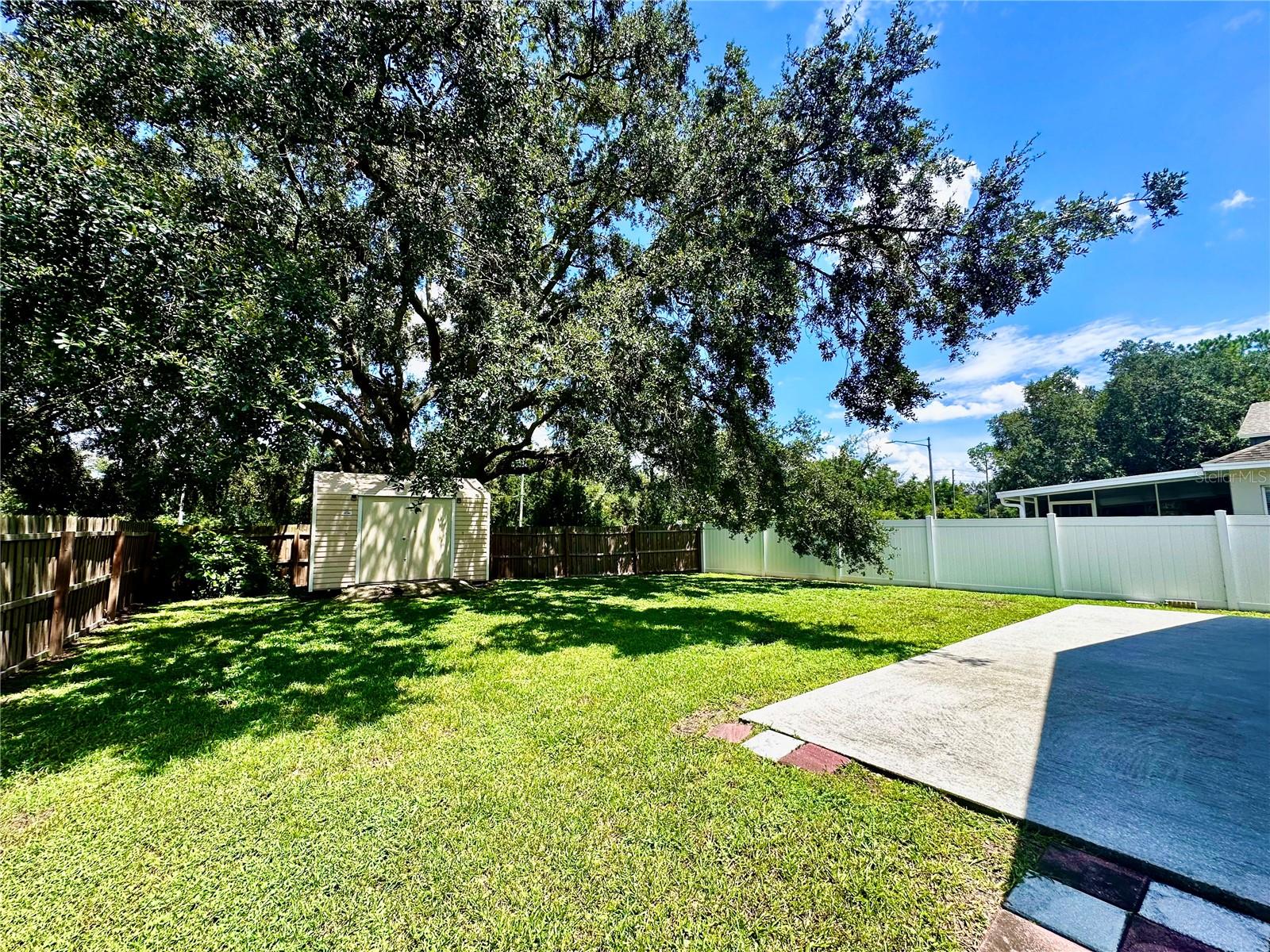 Image 26 of 27 For 9606 Chandon Drive