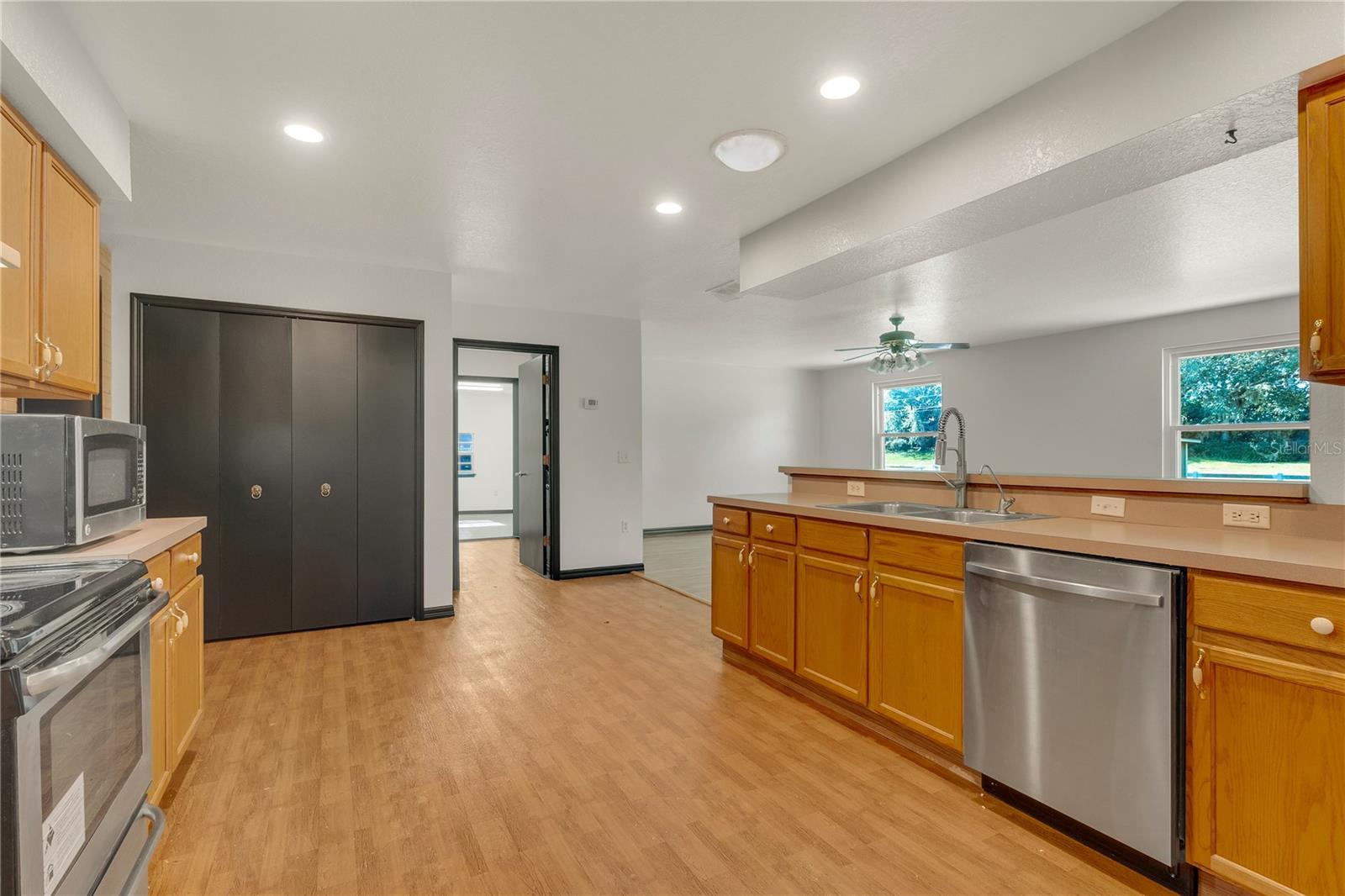 Image 13 of 37 For 4831 Rummell Road