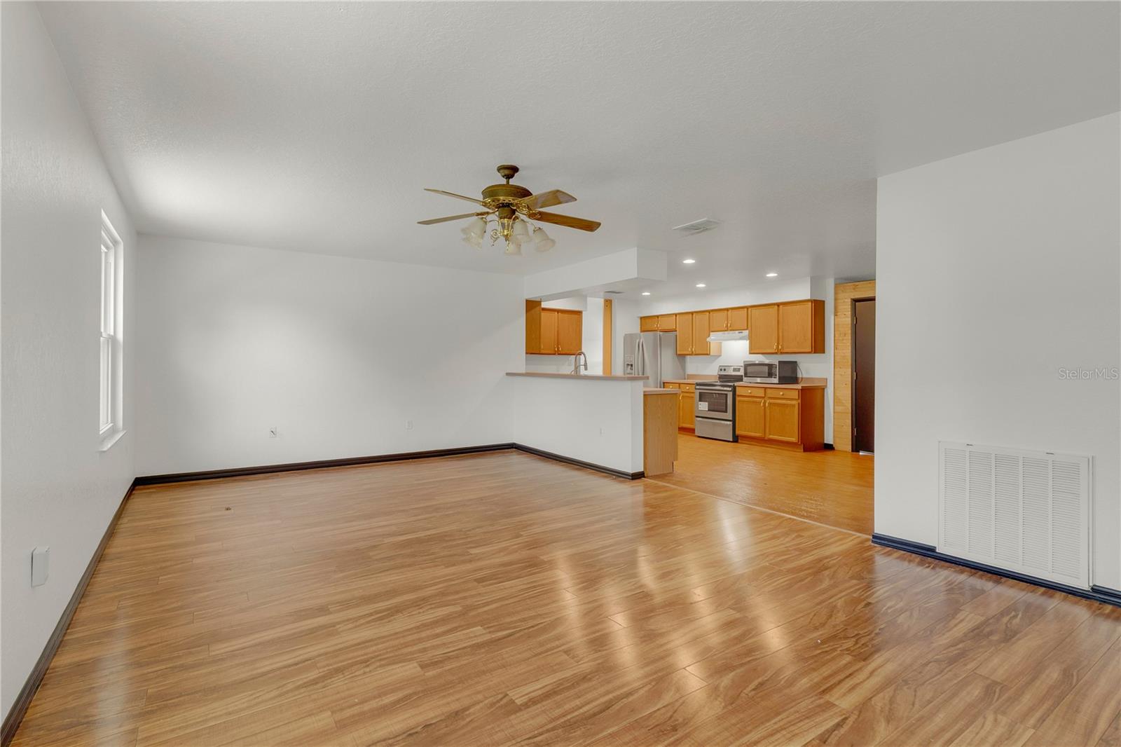 Image 17 of 37 For 4831 Rummell Road