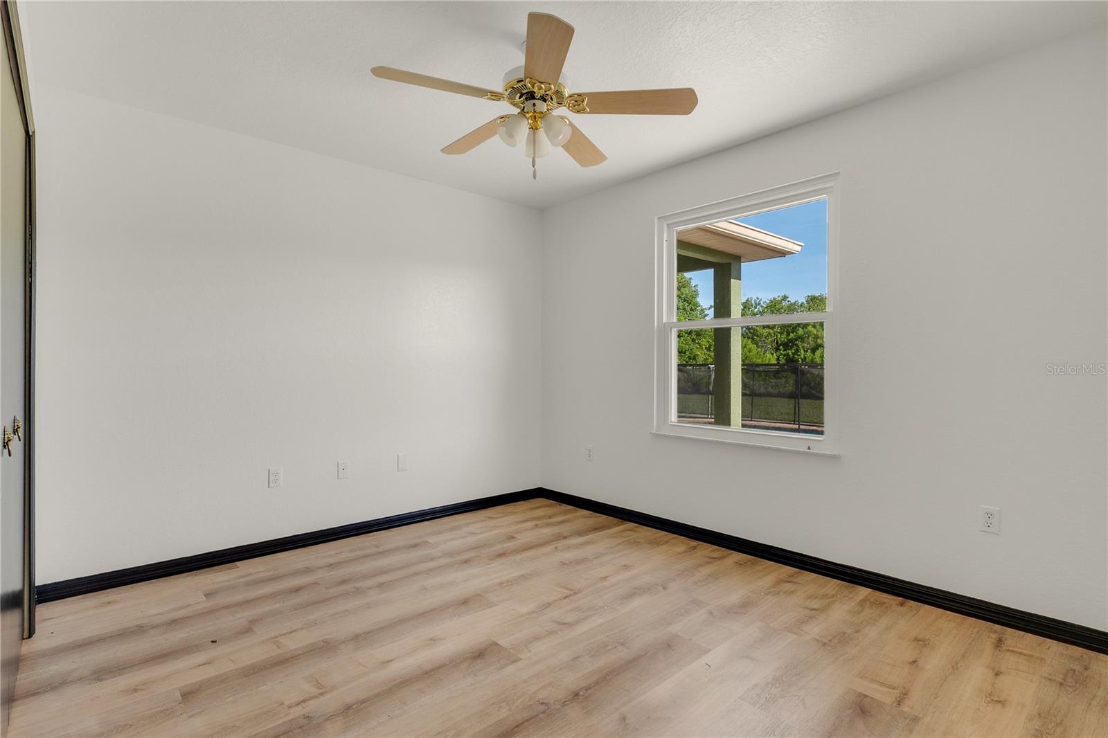 Image 19 of 37 For 4831 Rummell Road