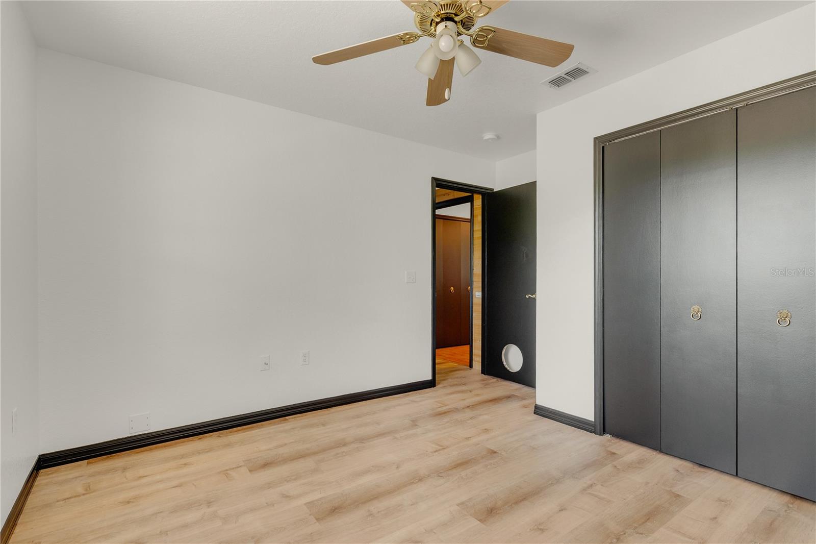 Image 20 of 37 For 4831 Rummell Road