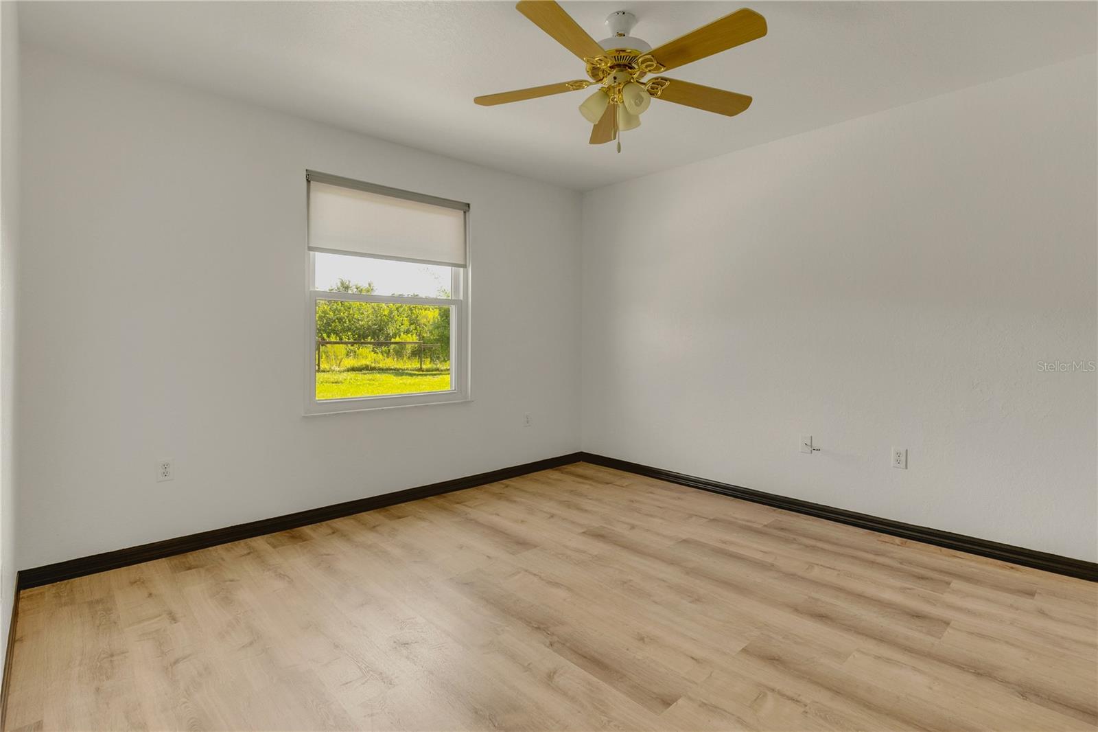 Image 22 of 37 For 4831 Rummell Road