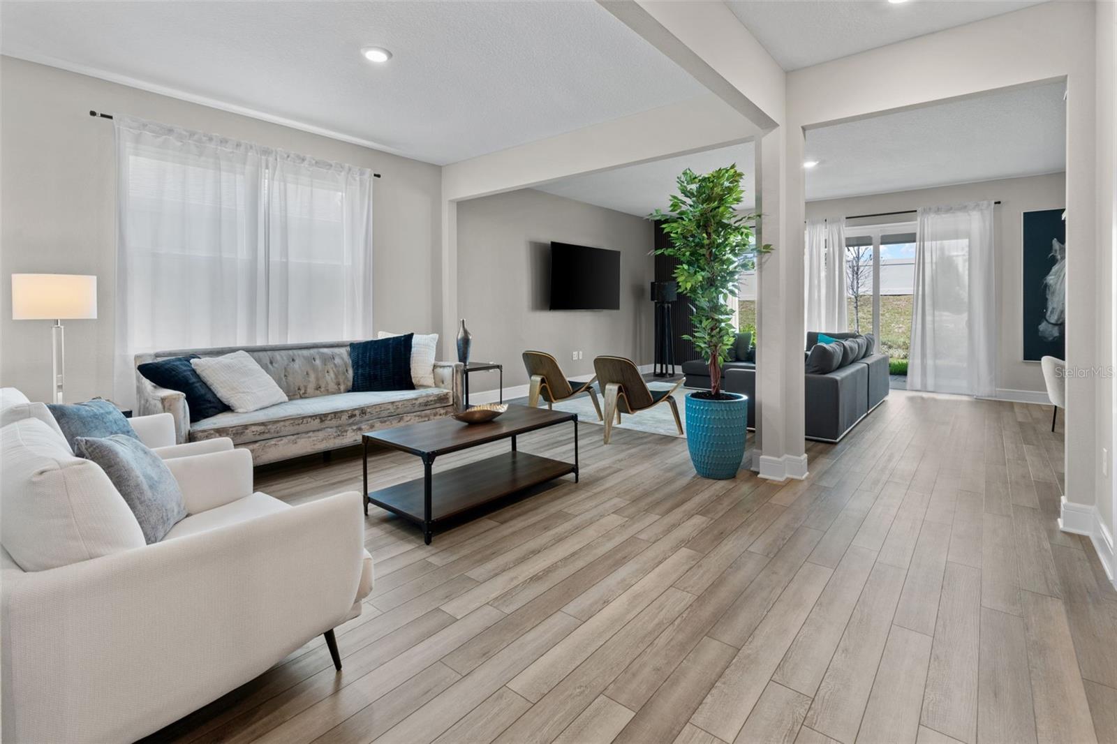 Image 10 of 51 For 15203 Willow Ridge Drive