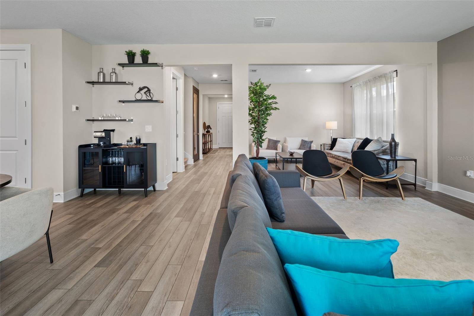 Image 16 of 51 For 15203 Willow Ridge Drive