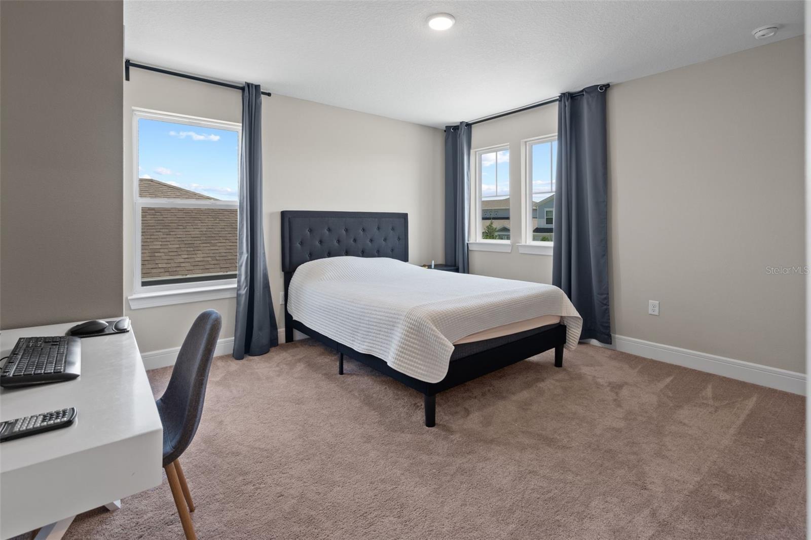 Image 30 of 51 For 15203 Willow Ridge Drive