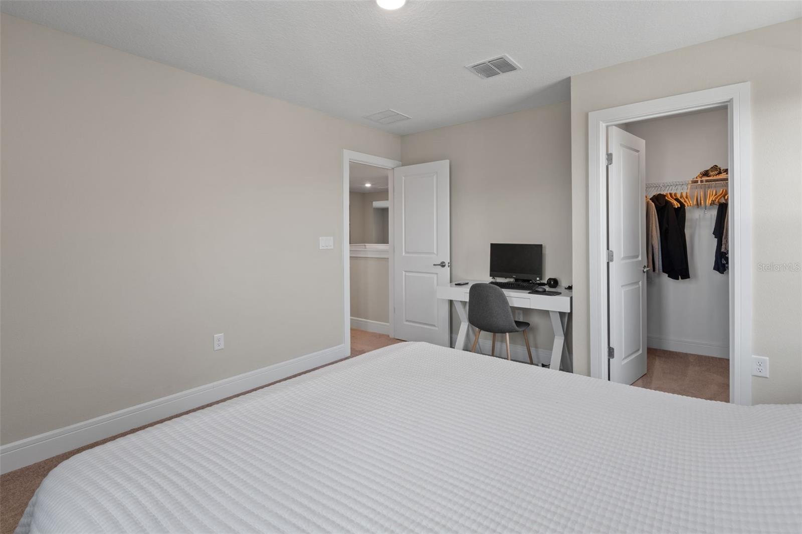 Image 31 of 51 For 15203 Willow Ridge Drive