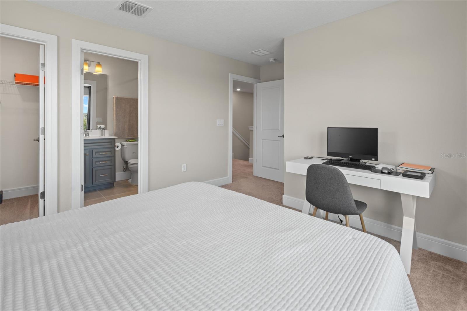 Image 35 of 51 For 15203 Willow Ridge Drive