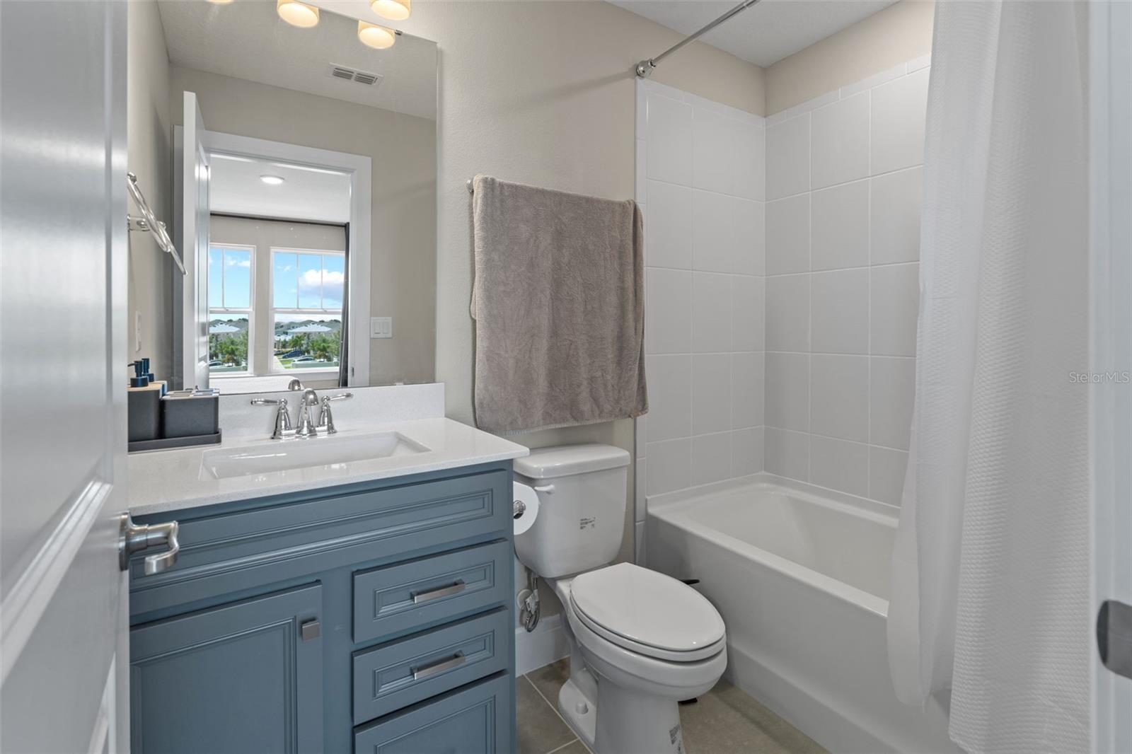 Image 36 of 51 For 15203 Willow Ridge Drive