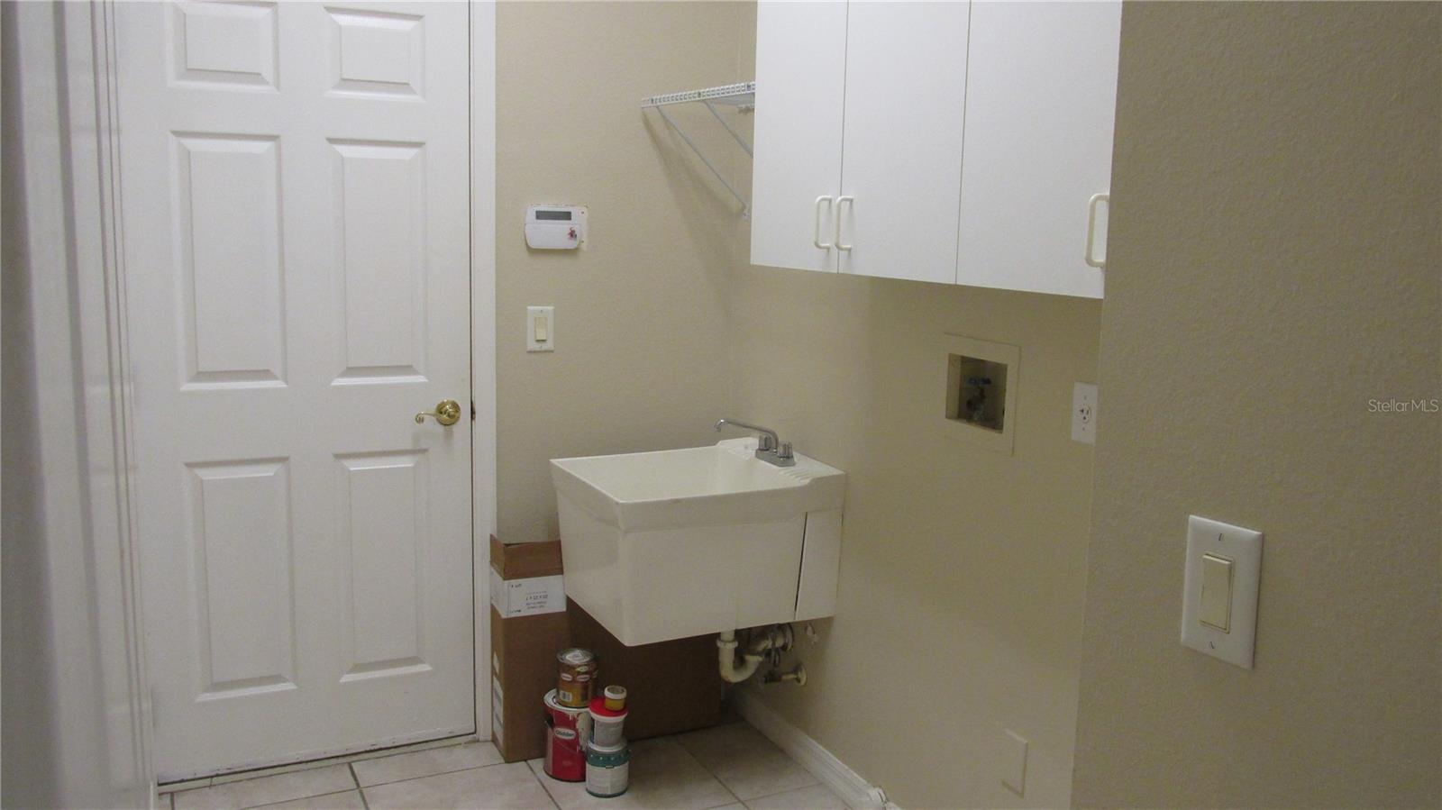 Image 16 of 20 For 8807 Oak Landings Court