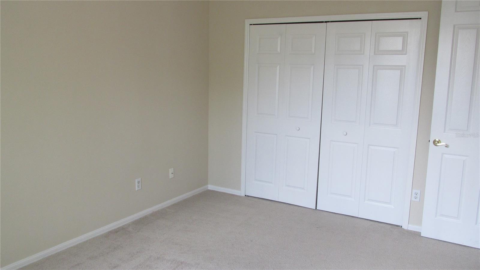 Image 17 of 20 For 8807 Oak Landings Court