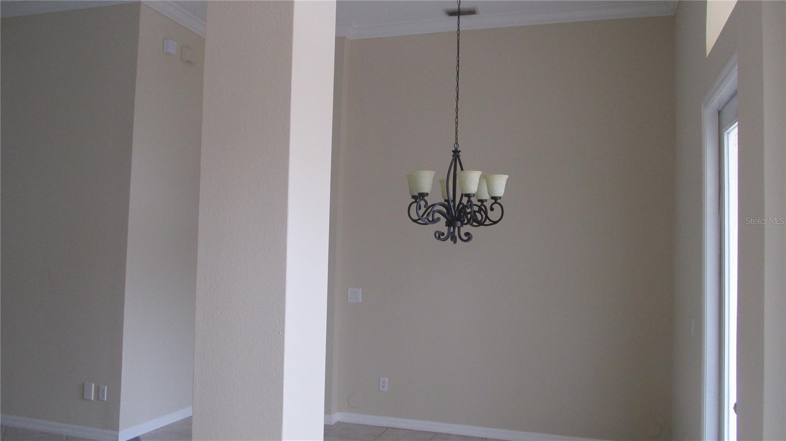 Image 3 of 20 For 8807 Oak Landings Court
