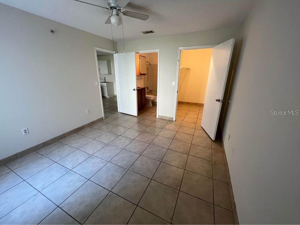 Image 16 of 16 For 976 Leeward Place 103
