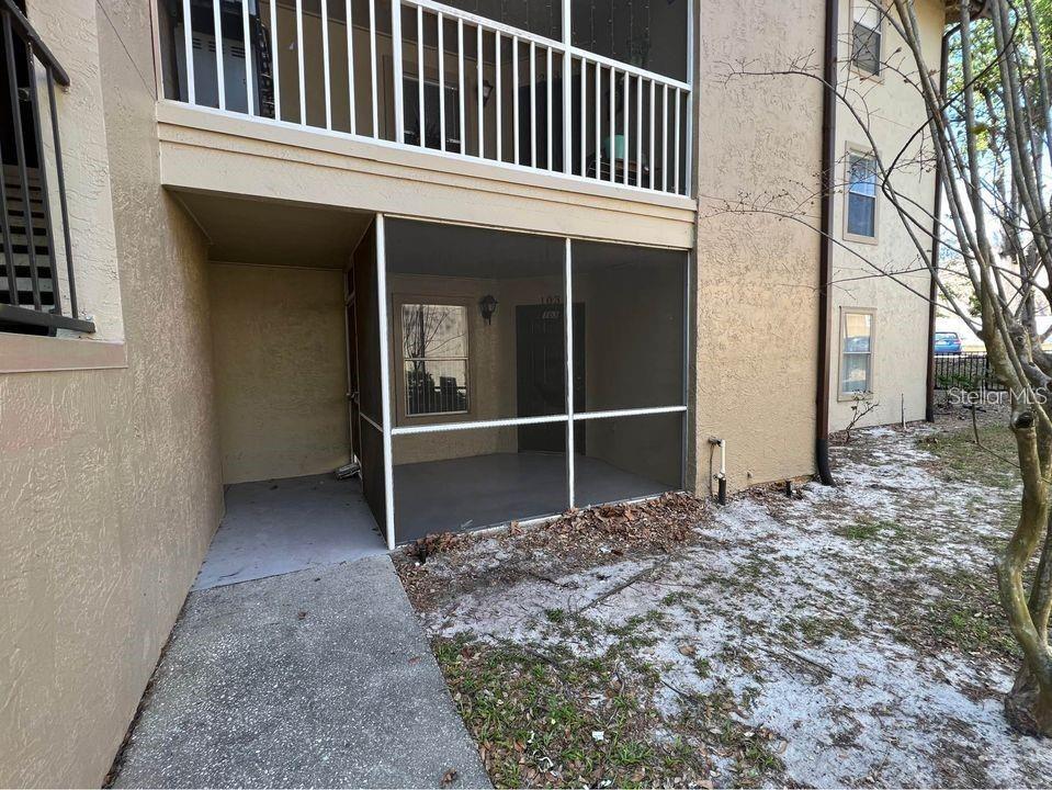 Image 3 of 16 For 976 Leeward Place 103