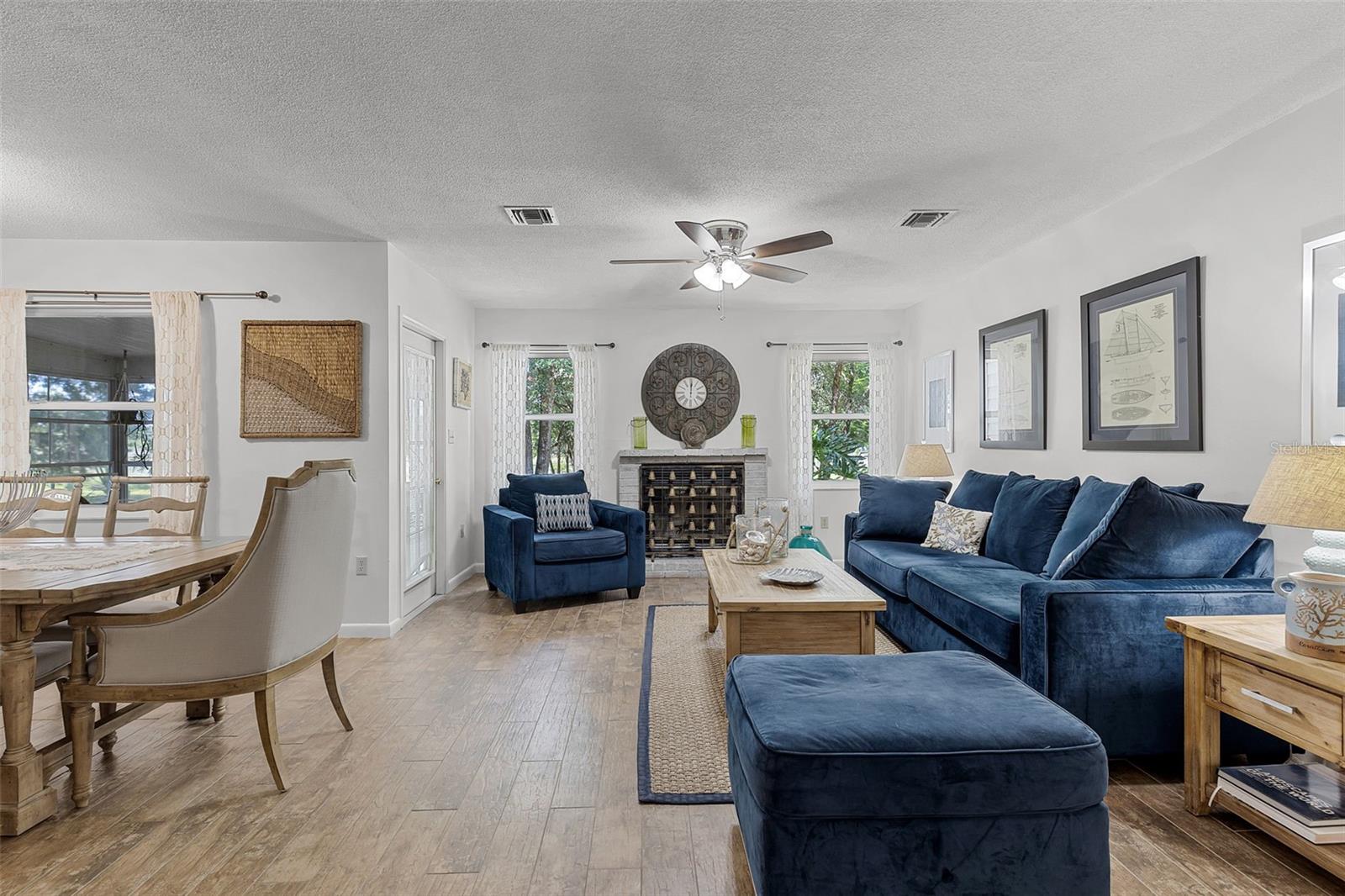 Image 4 of 45 For 36338 Spring Lake Boulevard