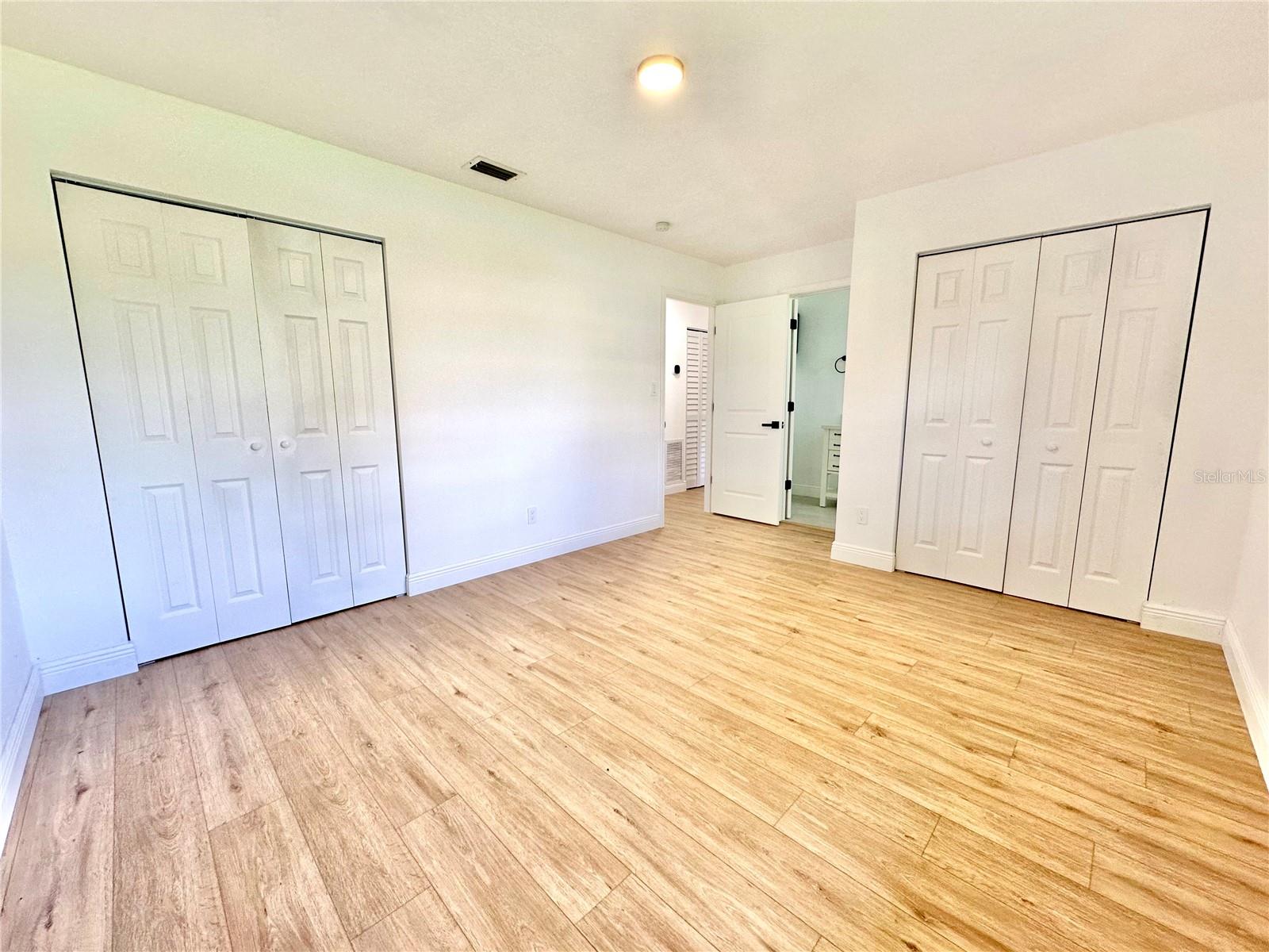 Image 17 of 25 For 2517 Royal Palm Drive
