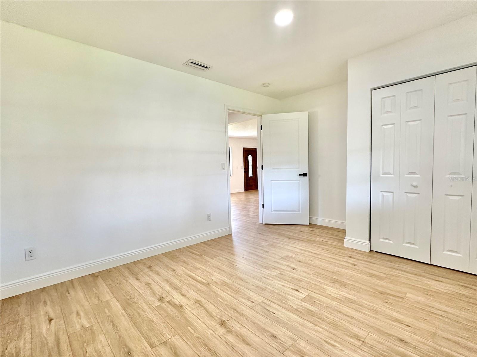 Image 8 of 25 For 2517 Royal Palm Drive