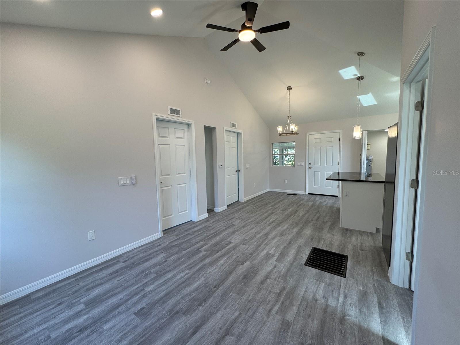Image 13 of 34 For 513 Orange Street
