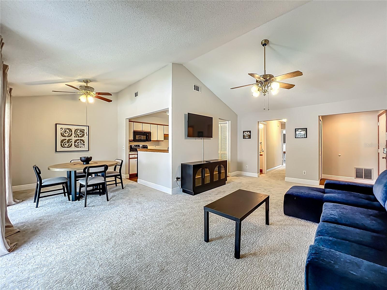 Image 16 of 53 For 5300 White Cliff Lane 1103