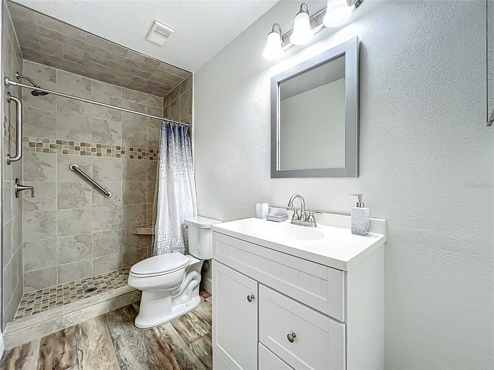 Image 38 of 53 For 5300 White Cliff Lane 1103