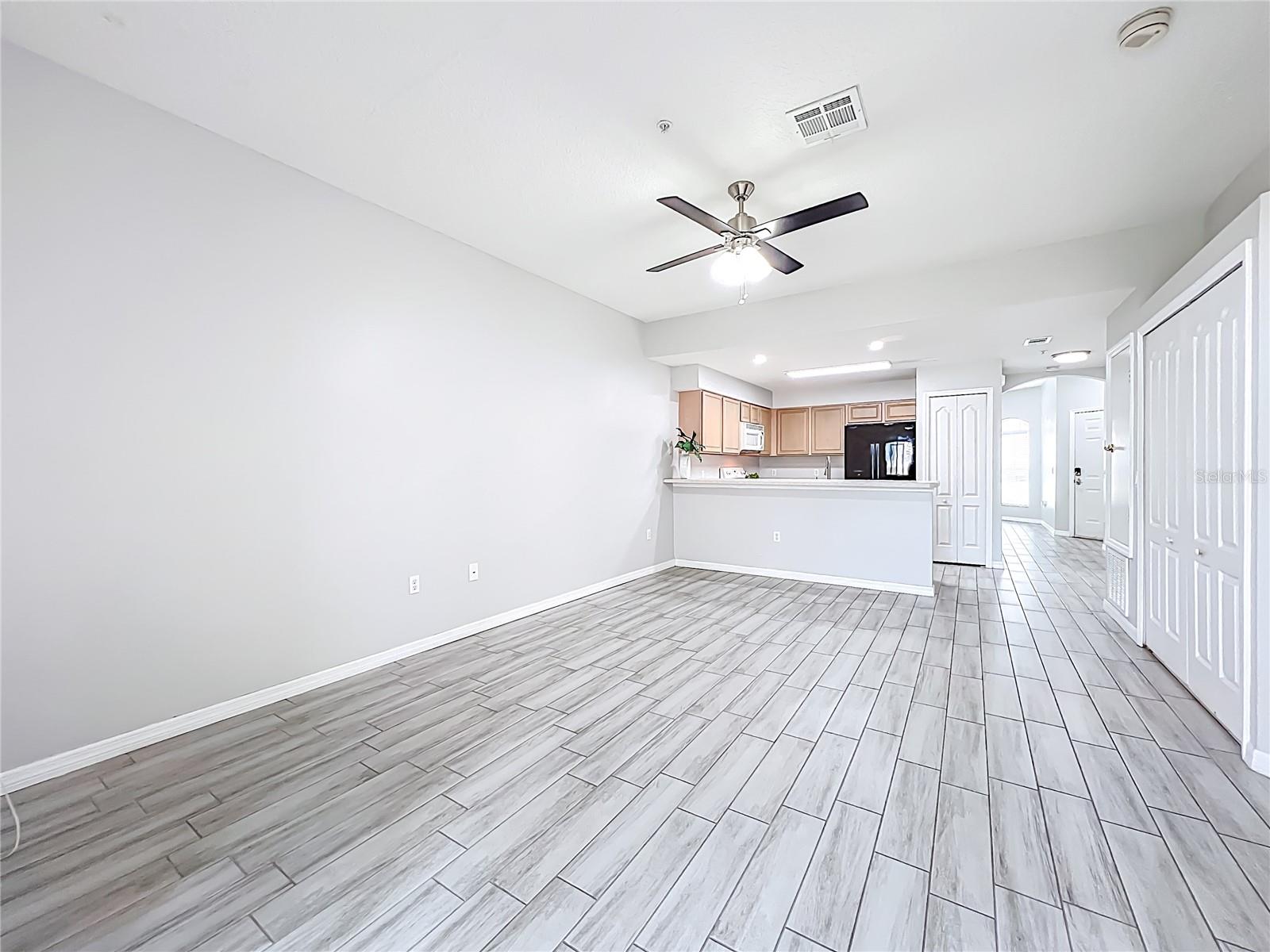 Image 20 of 39 For 671 Sandy Neck Lane 102