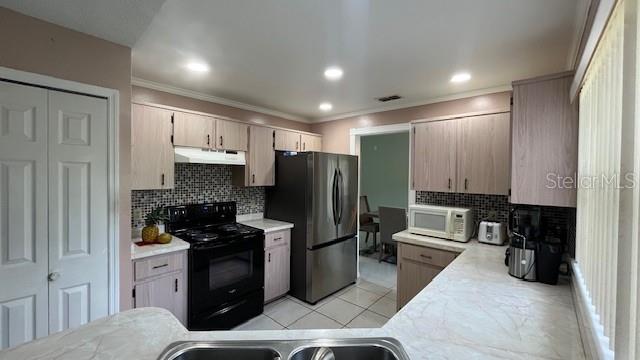 Image 21 of 59 For 7119 Blair Drive
