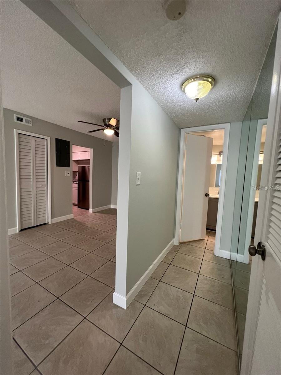 Image 9 of 16 For 306 Cherokee Court B
