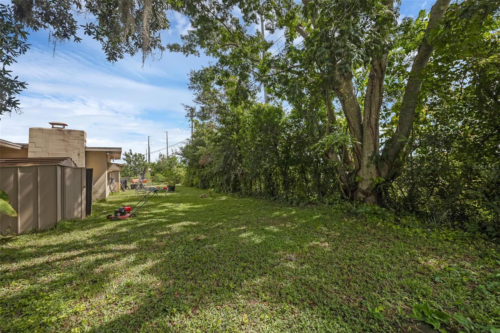 Image 11 of 16 For 605 Brockway Avenue