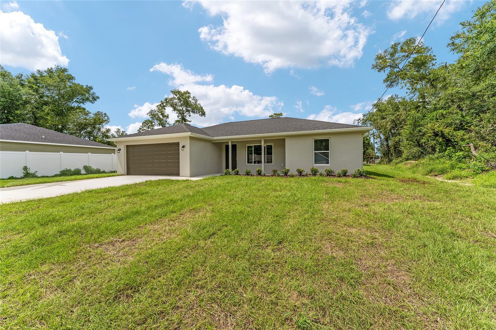 Image 9 of 48 For 13027 5th Place