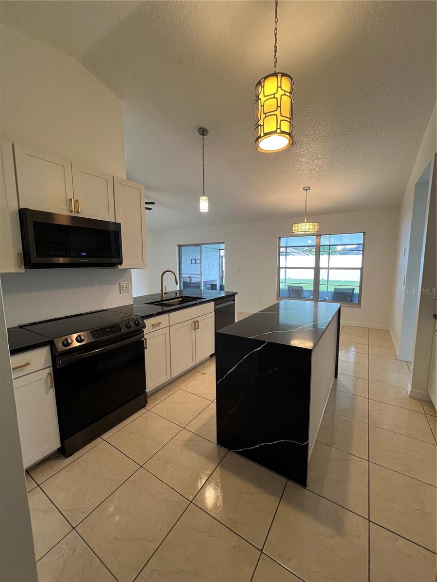 Image 11 of 30 For 1040 Hali Ridge Ct