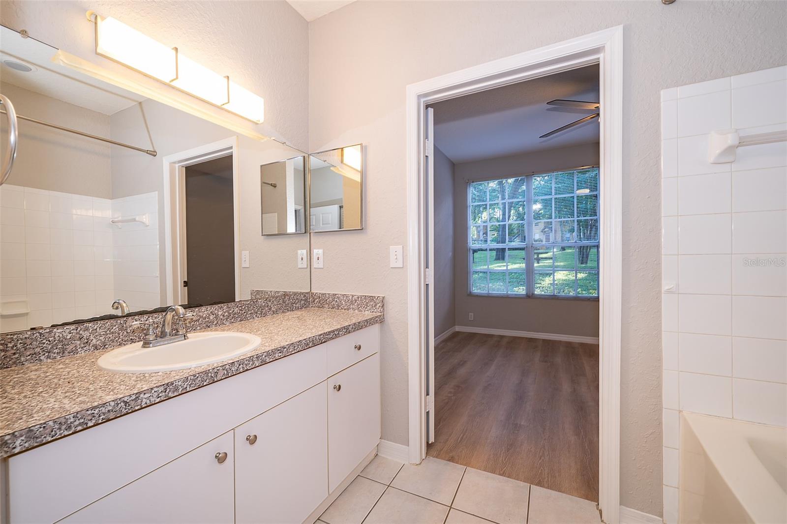Image 17 of 19 For 6412 Raleigh Street 2504