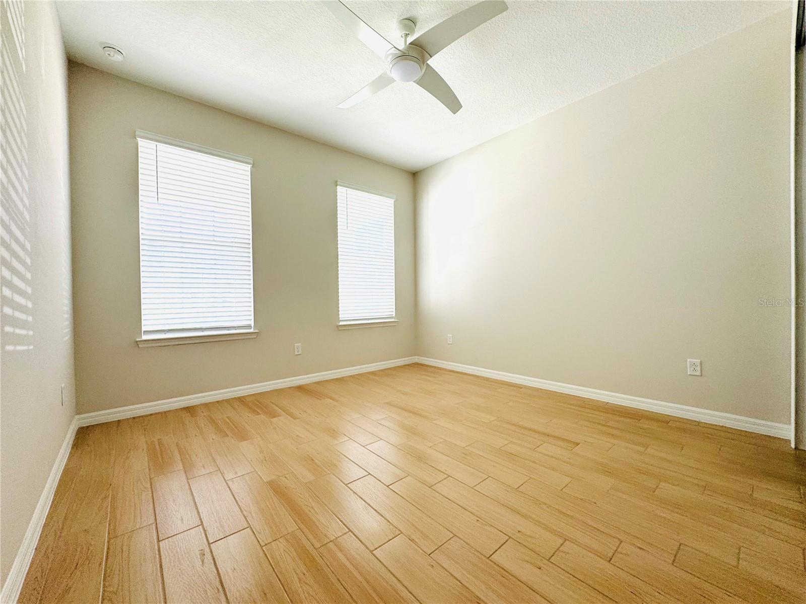Image 18 of 39 For 6618 Willow View Avenue