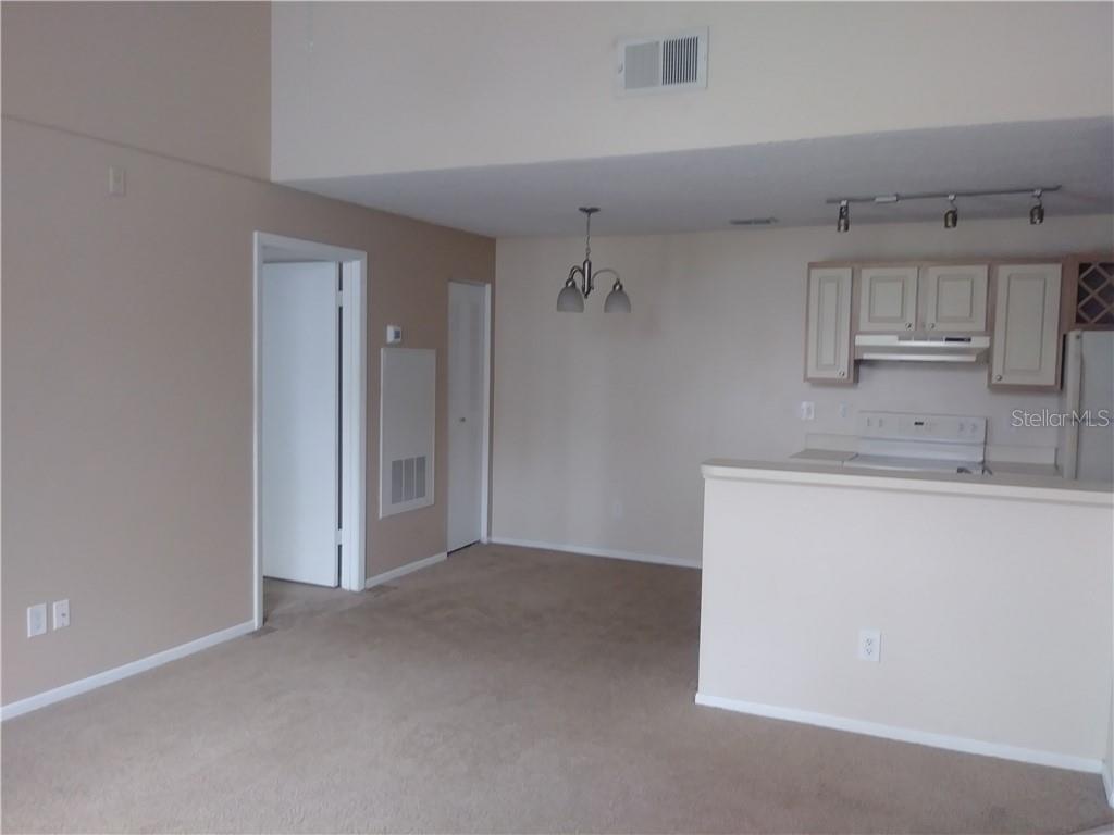 Image 4 of 15 For 2585 Grassy Point Drive 313
