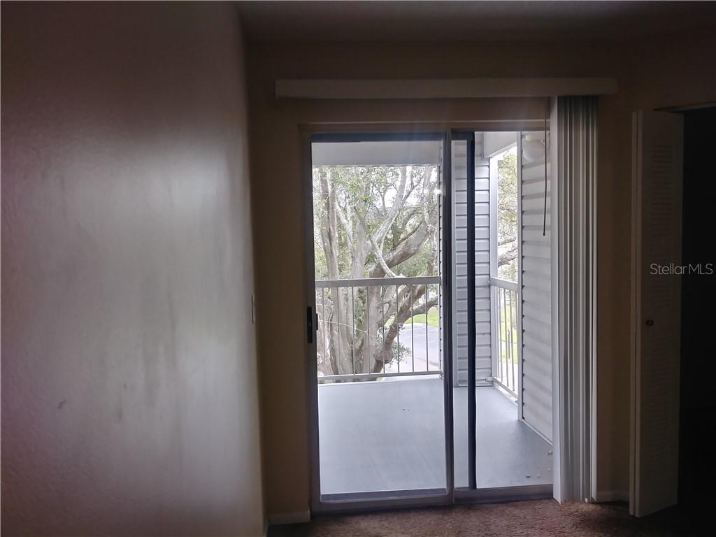 Image 8 of 15 For 2585 Grassy Point Drive 313