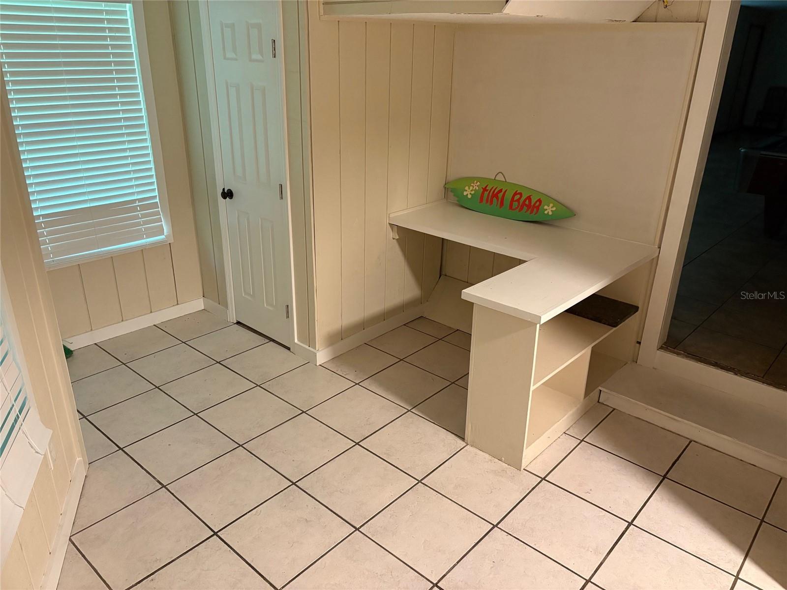 Image 10 of 18 For 208 36th Drive