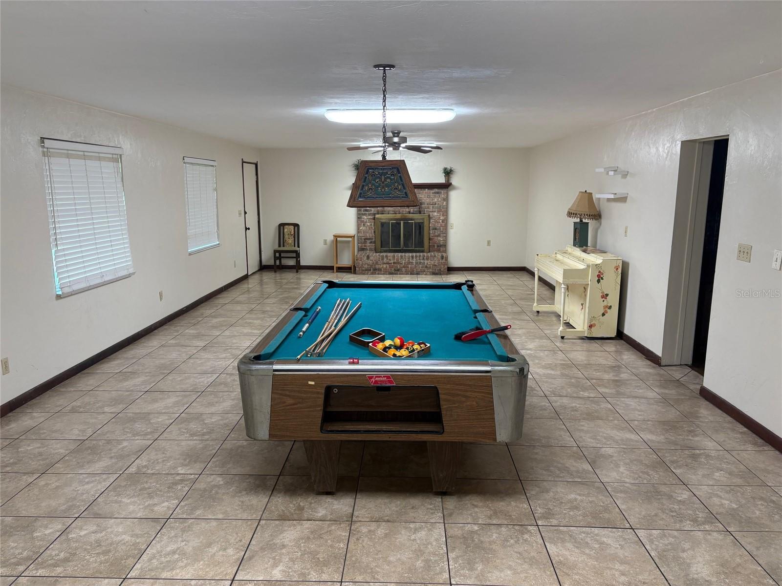 Image 9 of 18 For 208 36th Drive